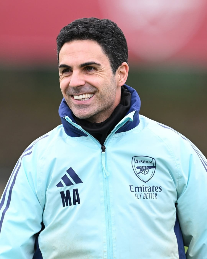 掘金约基奇豪取三双助球队连胜（约基奇三双发威，掘金延续连胜势头）