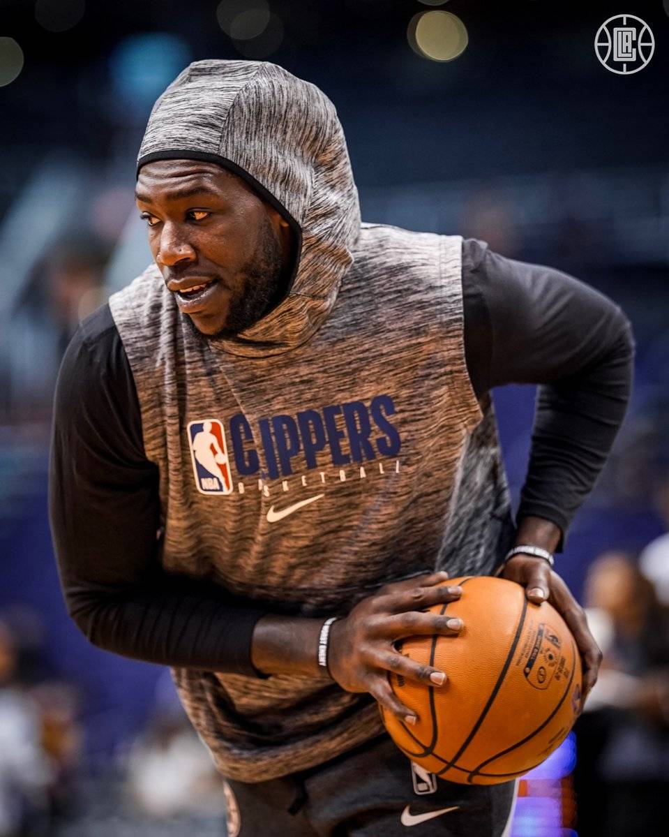 巴顿：很遗憾自己因伤没赶上最后几轮比赛，朋友们明年见（巴顿：因伤缺席最后几轮，抱歉各位，明年再会）