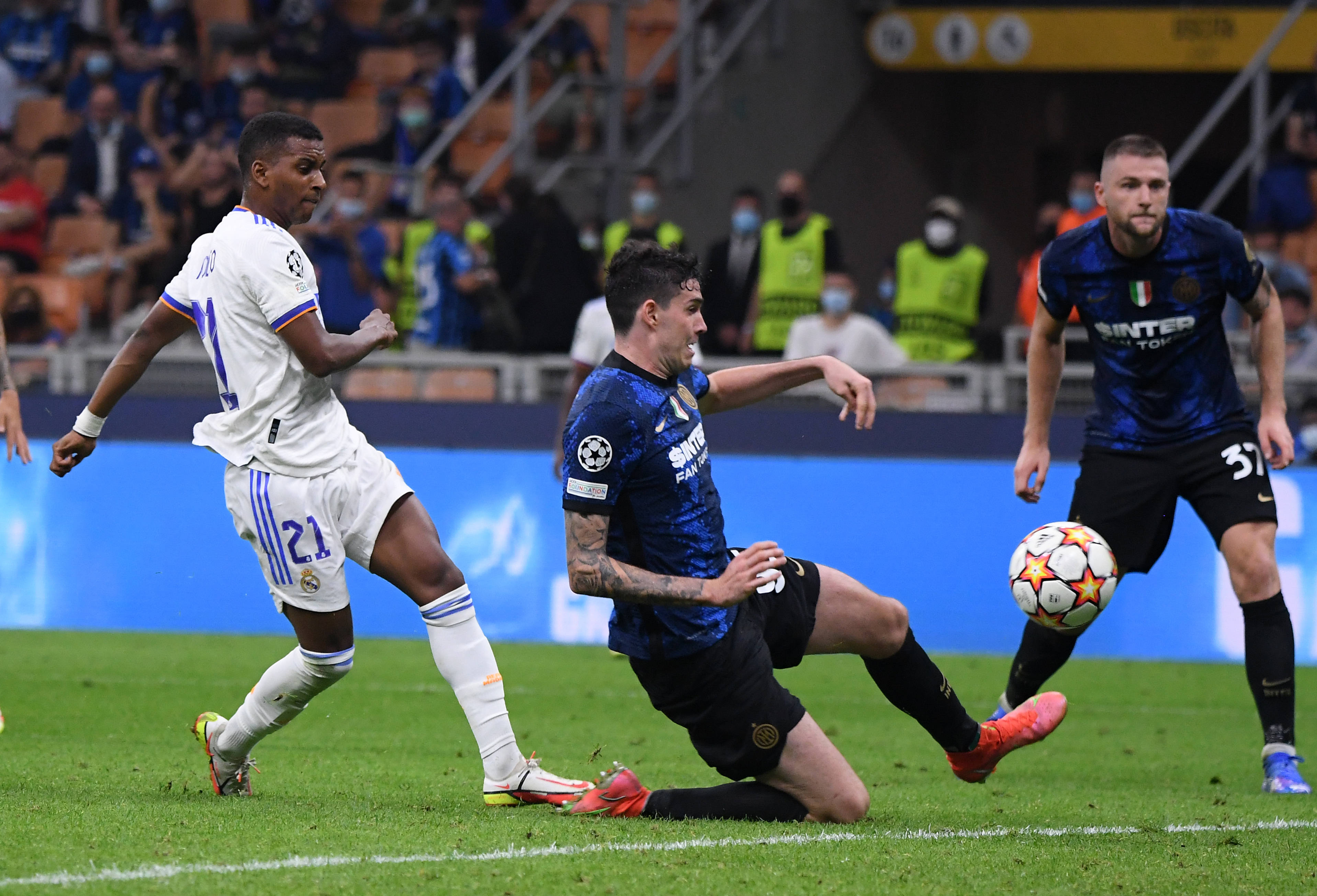 懂球帝2025年10月MVP候选出炉：凯哈姆入围，加布、门德斯在列（懂球帝2025年10月MVP候选揭晓：凯哈姆入围，加布、门德斯上榜）