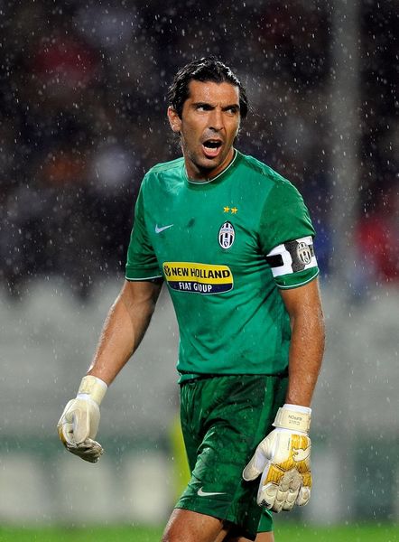 勇士vs鹈鹕伤病报告：库里等8人缺席，小佩顿大概率出战（勇士战鹈鹕伤情更新：库里领衔8人缺阵，佩顿二世大概率出战）