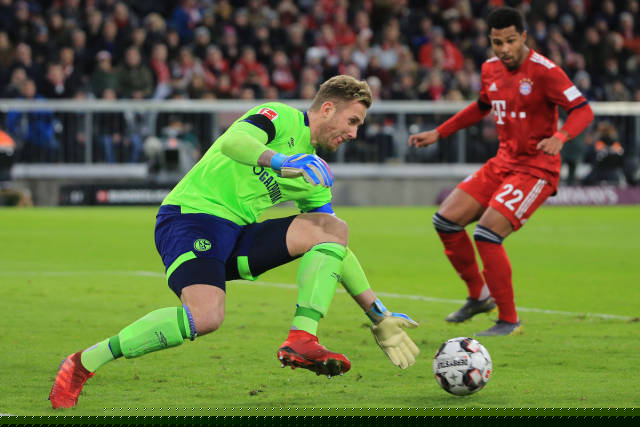 本世纪德甲戴帽数前10：莱万384场16次第1，凯恩76场10次第3（本世纪德甲帽子戏法榜前十：莱万384战16帽居首，凯恩76战10帽第三）