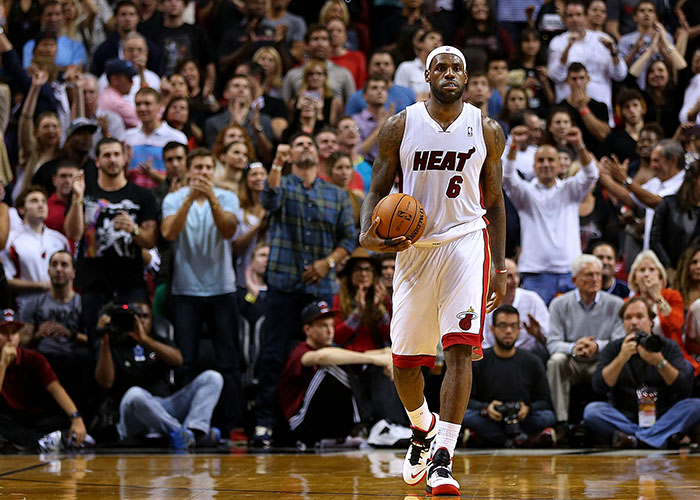 CBA球员表现回顾：辽宁男篮精彩集锦,（辽宁男篮高光时刻：CBA球员表现盘点）