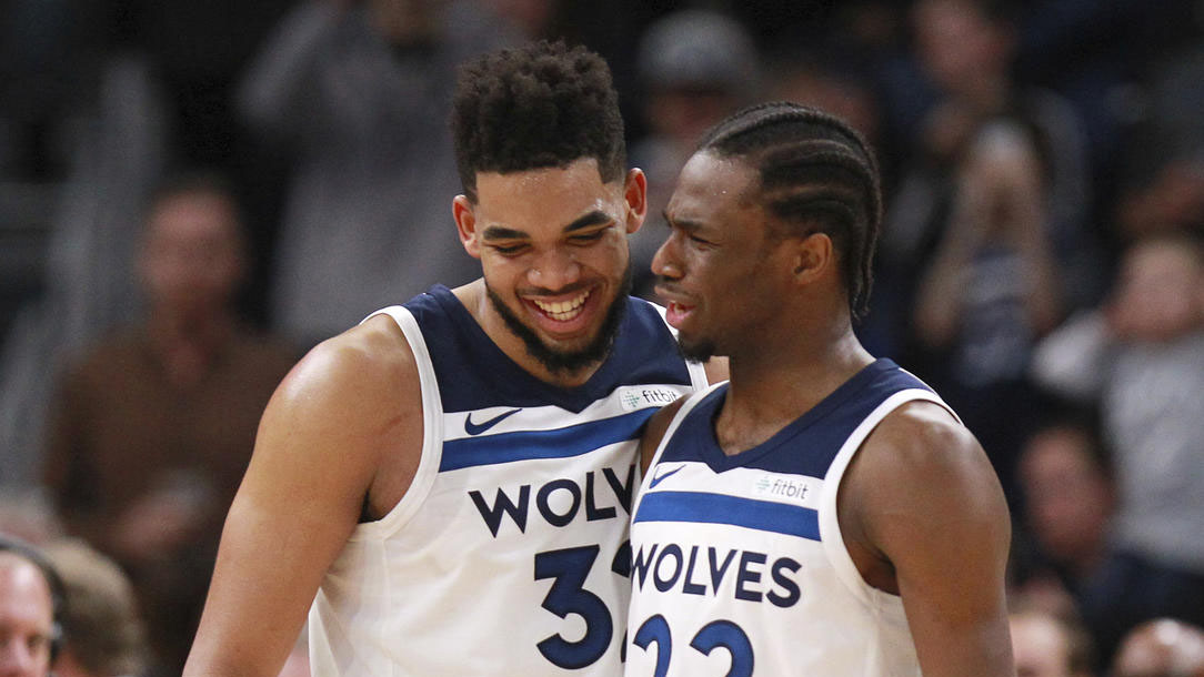 魔术vs尼克斯伤病：小瓦格纳可以出战，唐斯出战成疑（魔术战尼克斯伤情更新：小瓦格纳确认出战，唐斯出战存疑）